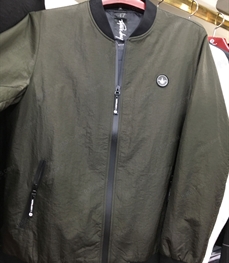 市场上装-夹克-（实拍）时尚商务夹克