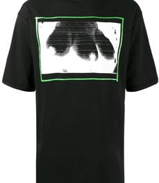 市场上装-T恤-休闲男装t恤