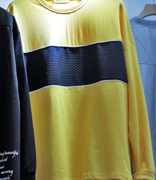 市场上装-T恤-休闲男装t恤