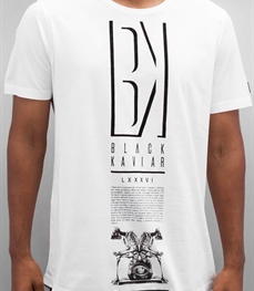 市场上装-T恤-时尚男装t恤