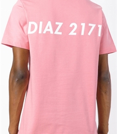 市场上装-T恤-休闲男装t恤