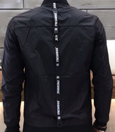 市场上装-夹克-时尚男装夹克