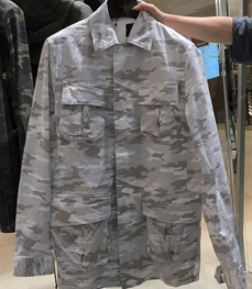 市场上装-中长外套-（实拍）休闲男装中长外套