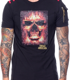 市场上装-T恤-时尚男装t恤