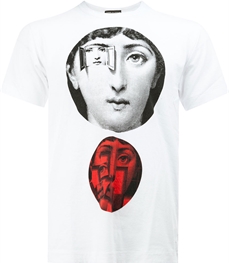 市场上装-T恤-休闲男装t恤