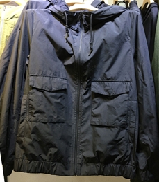 市场上装-夹克-（实拍）时尚男装夹克