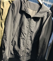 市场上装-夹克-（实拍）时尚男装夹克