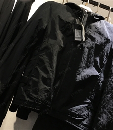 市场上装-夹克-（实拍）时尚男装夹克