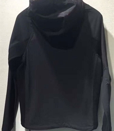 市场上装-夹克-时尚男装夹克