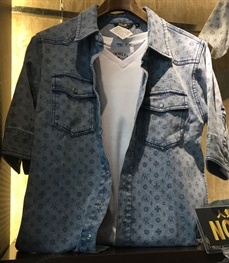 市场上装-衬衫-（实拍）休闲男装衬衫