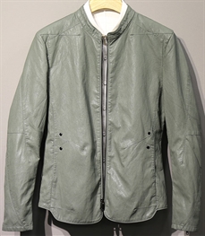 市场上装-皮衣-时尚男装皮衣