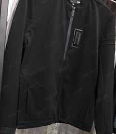 市场上装-夹克-（实拍）时尚男装夹克