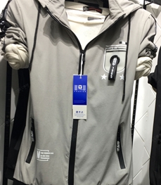 市场上装-夹克-（实拍）时尚男装夹克