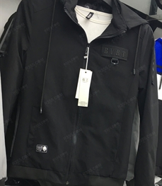 市场上装-夹克-（实拍）时尚男装夹克