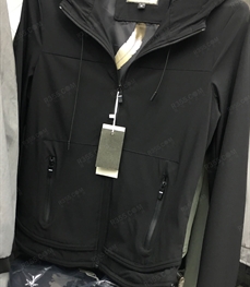 市场上装-夹克-（实拍）时尚男装夹克