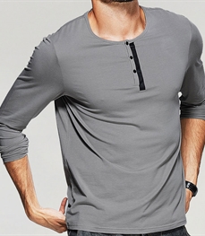 市场上装-T恤-时尚男装t恤