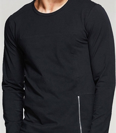 市场上装-T恤-时尚男装t恤