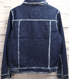 市场上装-夹克-时尚男装夹克