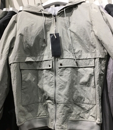 市场上装-夹克-（实拍）时尚男装夹克