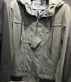 市场上装-夹克-（实拍）时尚男装夹克