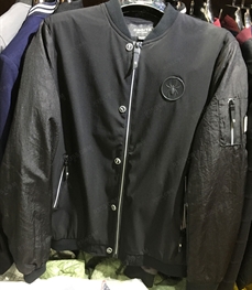 市场上装-夹克-（实拍）时尚男装夹克