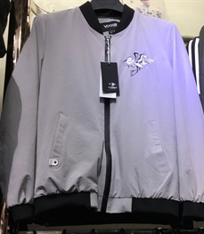 市场上装-夹克-（实拍）时尚男装夹克