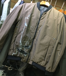 市场上装-夹克-（实拍）时尚男装夹克