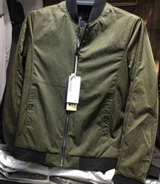市场上装-夹克-（实拍）时尚男装夹克