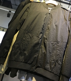 市场上装-夹克-（实拍）时尚男装夹克