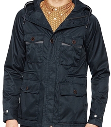 市场上装-大衣-时尚商务大衣