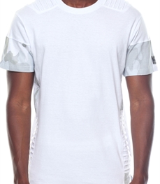 市场上装-T恤-时尚男装t恤