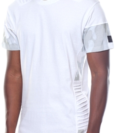 市场上装-T恤-时尚男装t恤