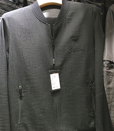 市场上装-夹克-（实拍）时尚男装夹克