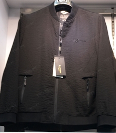 市场上装-夹克-（实拍）时尚男装夹克