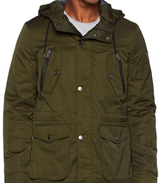 市场上装-大衣-时尚商务大衣