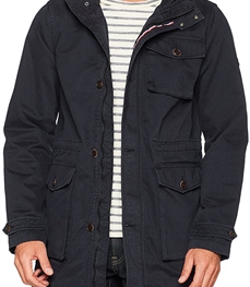 市场上装-大衣-时尚商务大衣