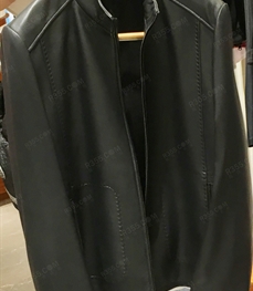 市场上装-皮衣-（实拍）时尚商务皮衣