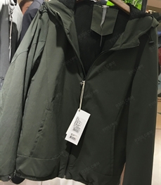 市场上装-夹克-（实拍）时尚男装夹克