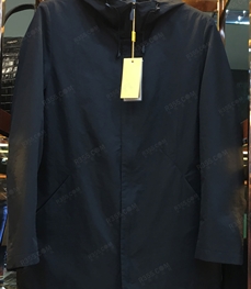 市场上装-大衣-（实拍）时尚商务大衣