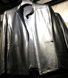 市场上装-皮衣-（实拍）时尚商务皮衣