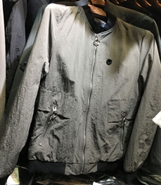 市场上装-夹克-（实拍）时尚男装夹克