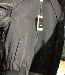 市场上装-夹克-（实拍）时尚男装夹克