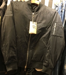 市场上装-夹克-（实拍）时尚男装夹克