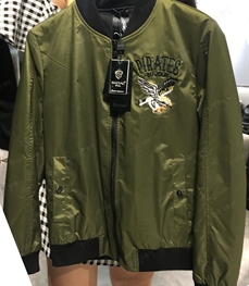 市场上装-夹克-（实拍）时尚男装夹克