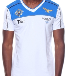 市场上装-T恤-时尚男装t恤