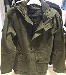 市场上装-中长外套-（实拍）休闲男装马甲