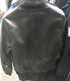 市场上装-皮衣-（实拍）时尚商务皮衣