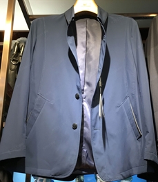 市场上装-大衣-（实拍）时尚商务大衣