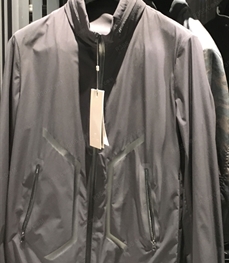 市场上装-大衣-（实拍）时尚商务大衣