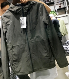 市场上装-夹克-（实拍）时尚男装夹克
